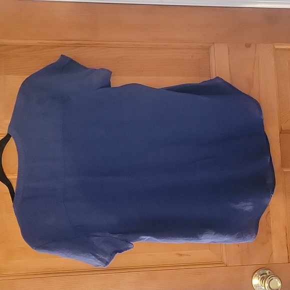 Pretty Liz Claiborne blue top - Picture 4 of 4